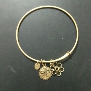 Chrysalis Gold Tone Sister Flower Flexible Cuff Bracelet